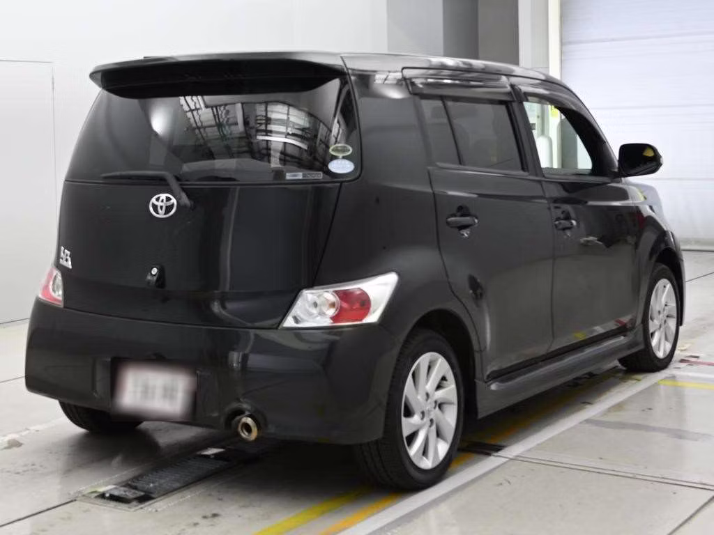 TOYOTA BB