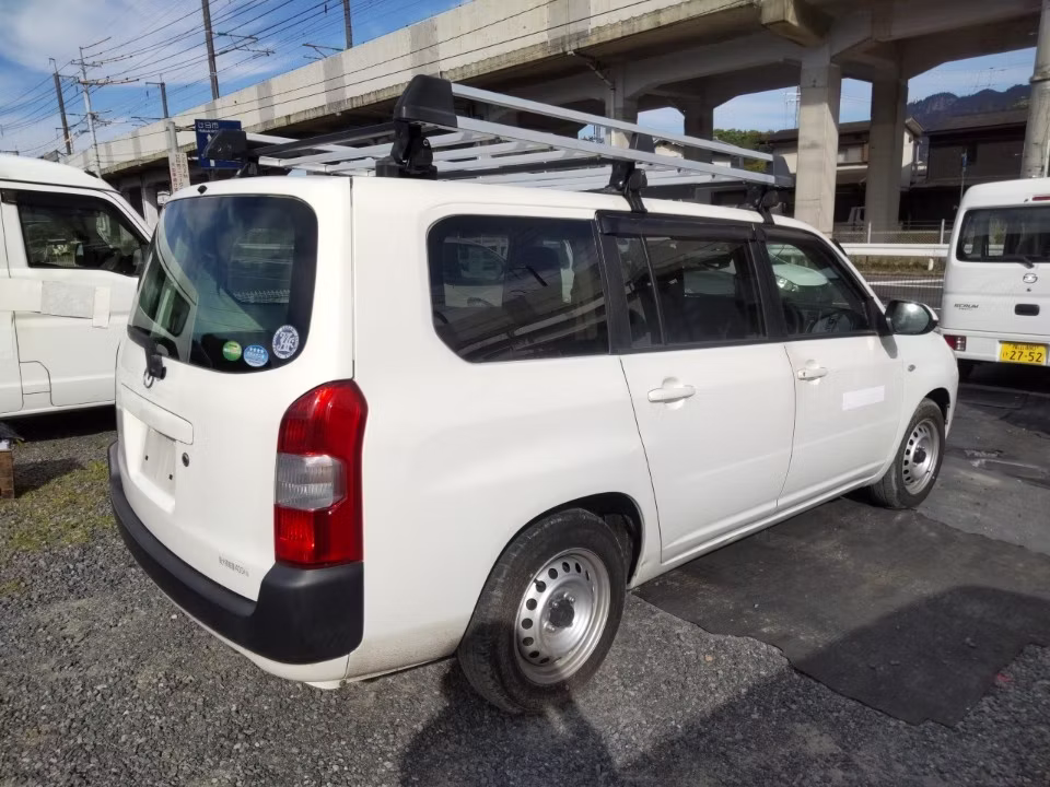 MAZDA FAMILIA