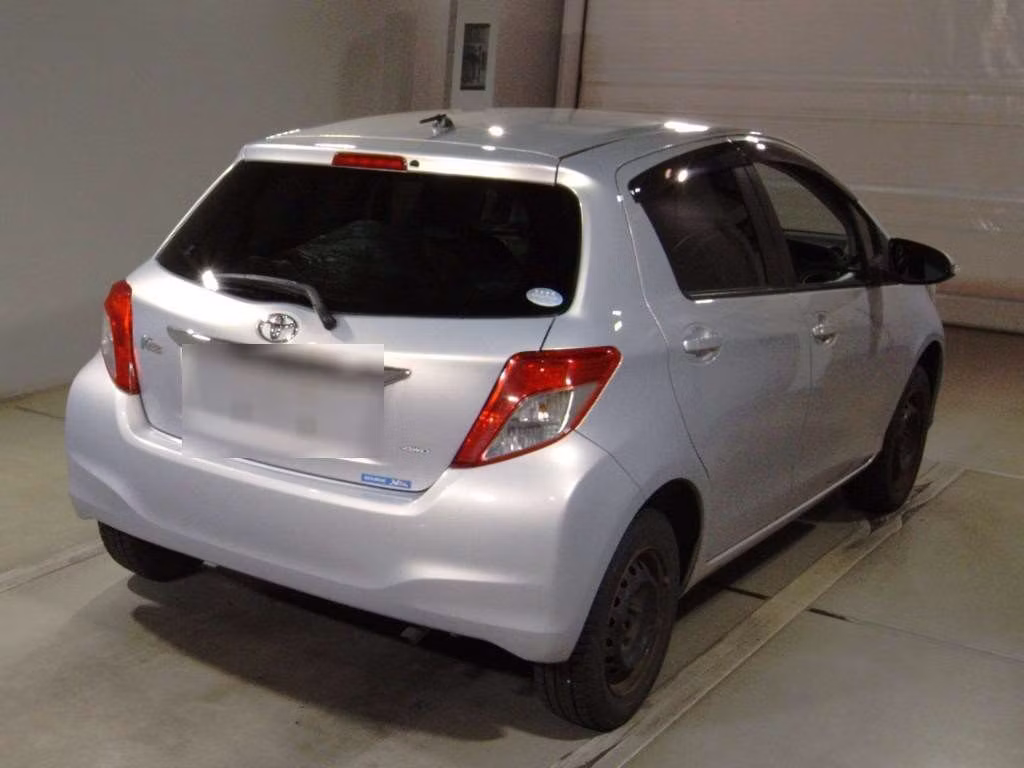 TOYOTA VITZ