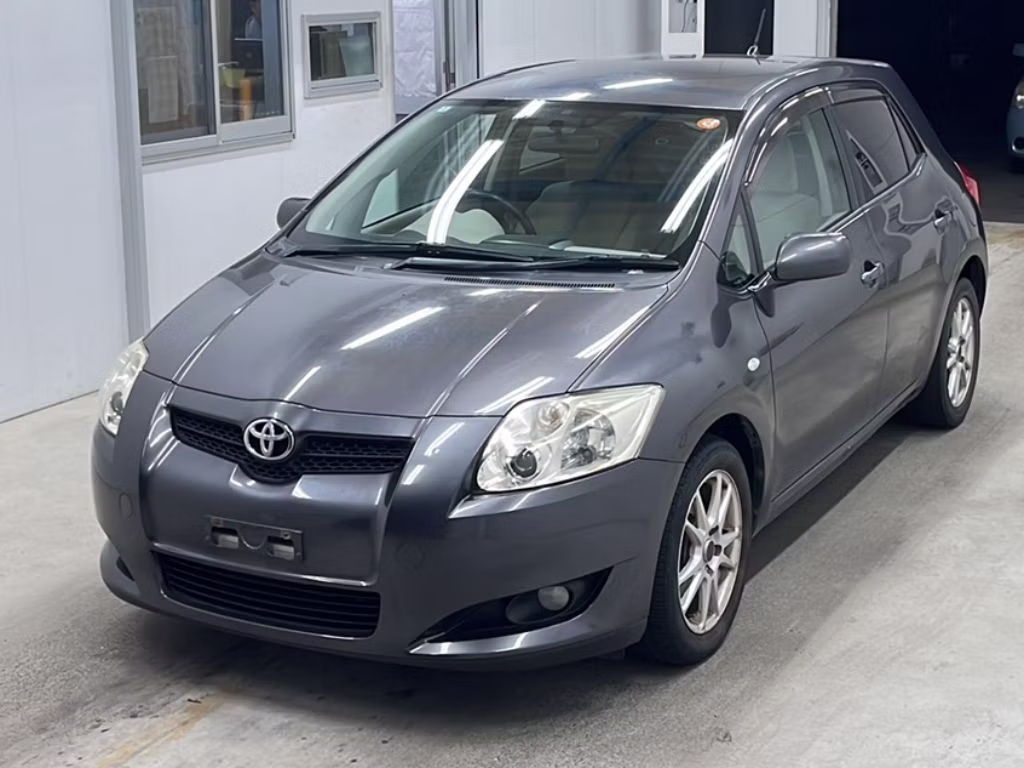 TOYOTA AURIS