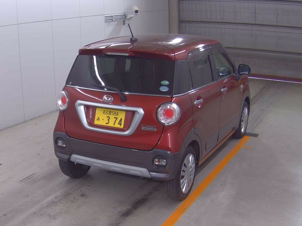 DAIHATSU CAST