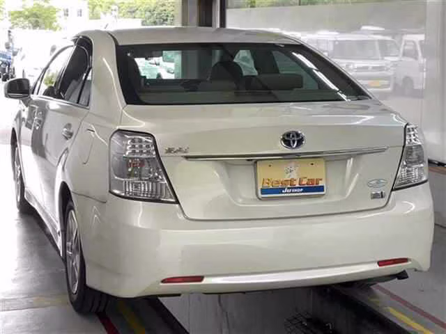 TOYOTA SAI