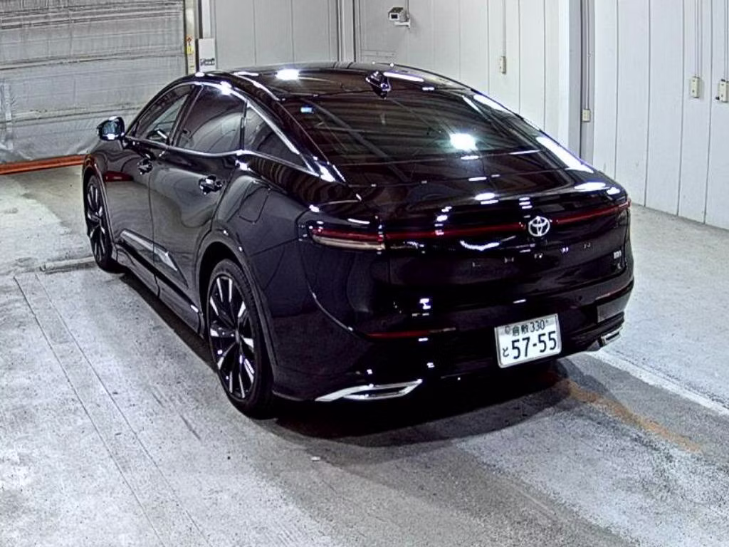 TOYOTA CROWN