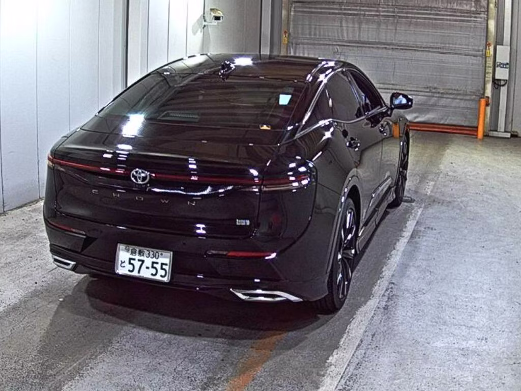 TOYOTA CROWN