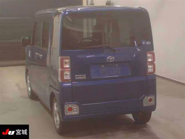 TOYOTA PIXIS MEGA