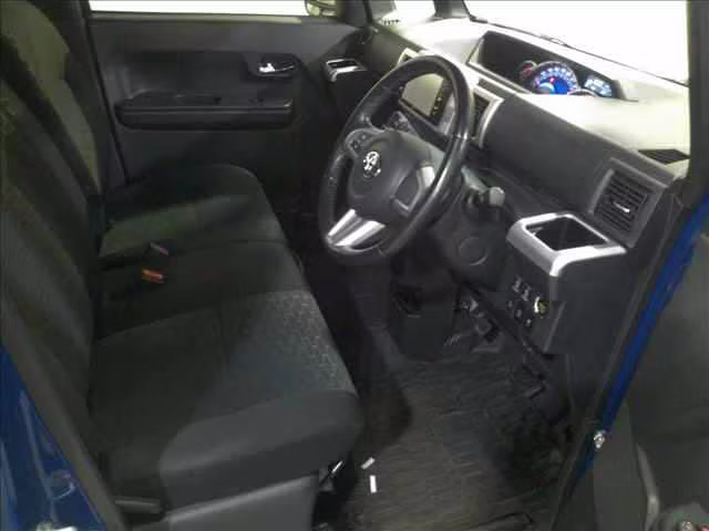 TOYOTA PIXIS MEGA