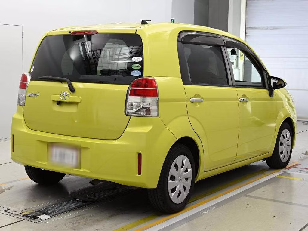 TOYOTA SPADE