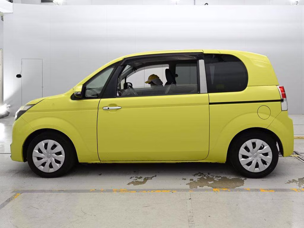 TOYOTA SPADE