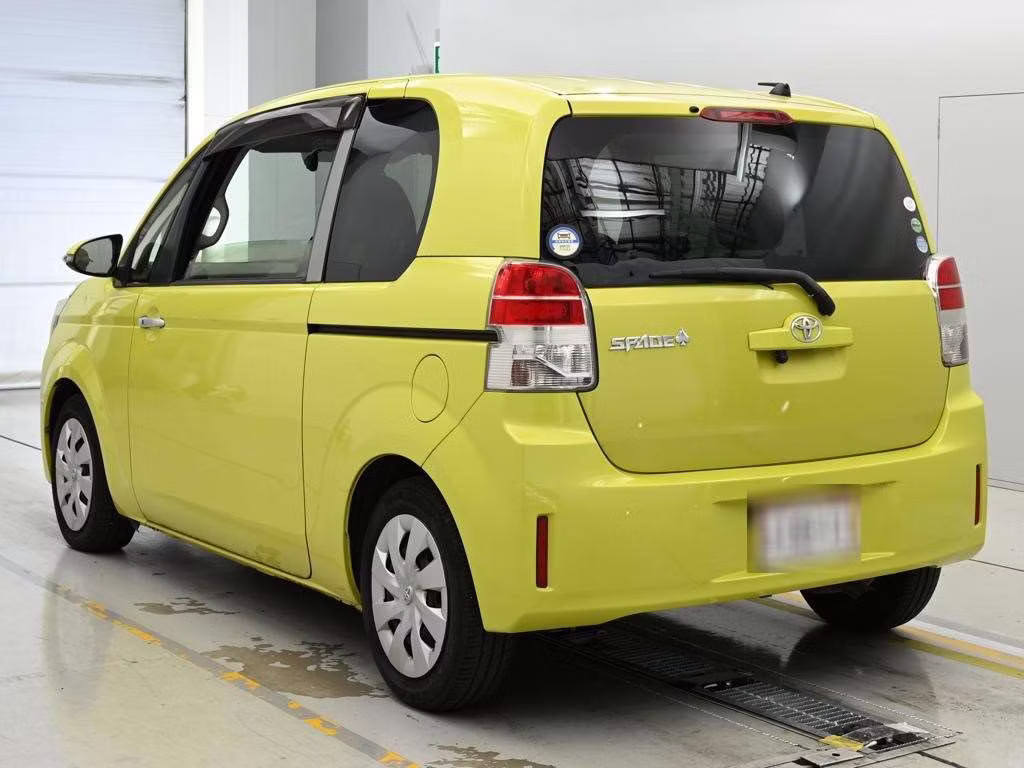 TOYOTA SPADE