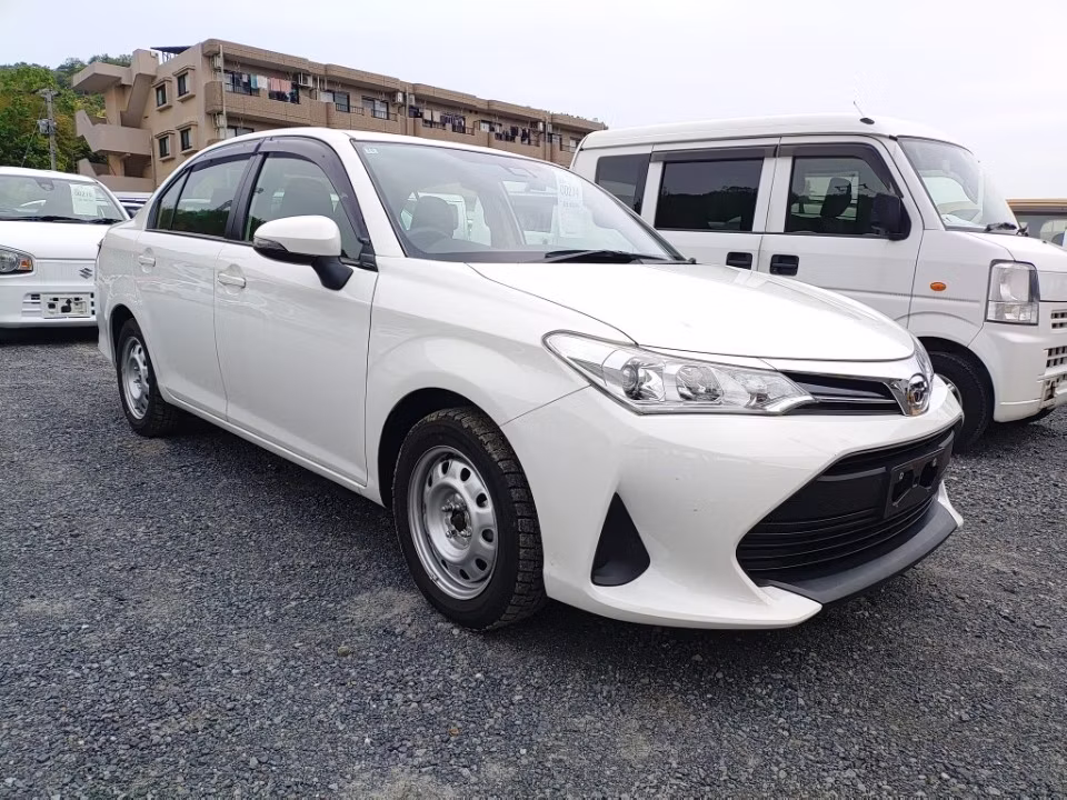 TOYOTA COROLLA AXIO