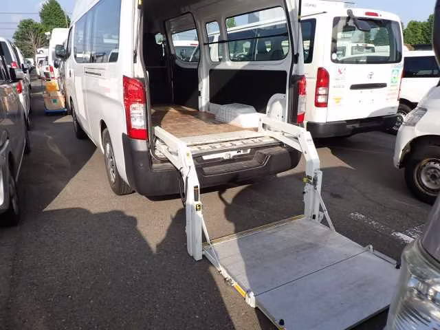 NISSAN NV350 CARAVAN