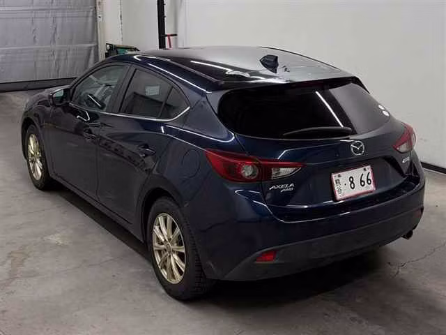 MAZDA AXELA