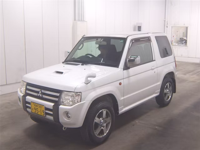 MITSUBISHI PAJERO MINI