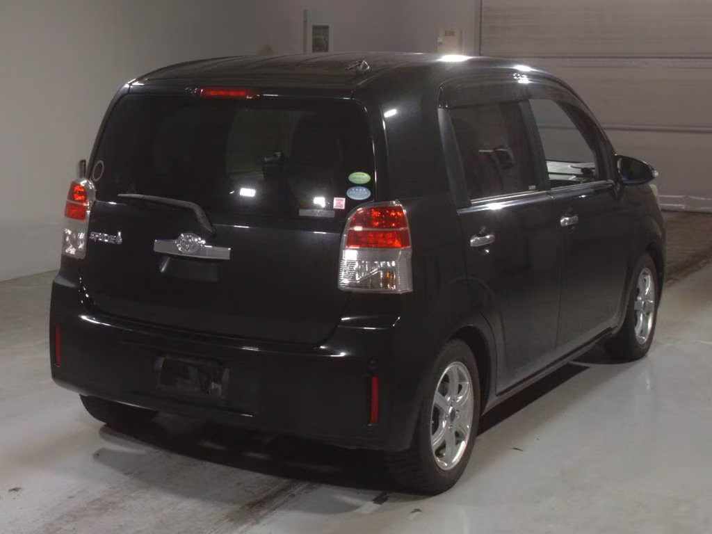 TOYOTA SPADE