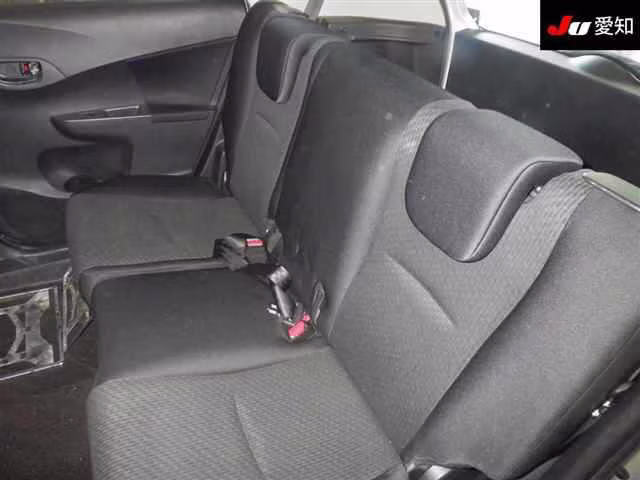 SUBARU TREZIA