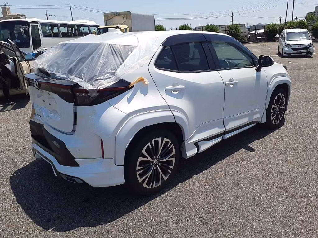 TOYOTA YARIS CROSS