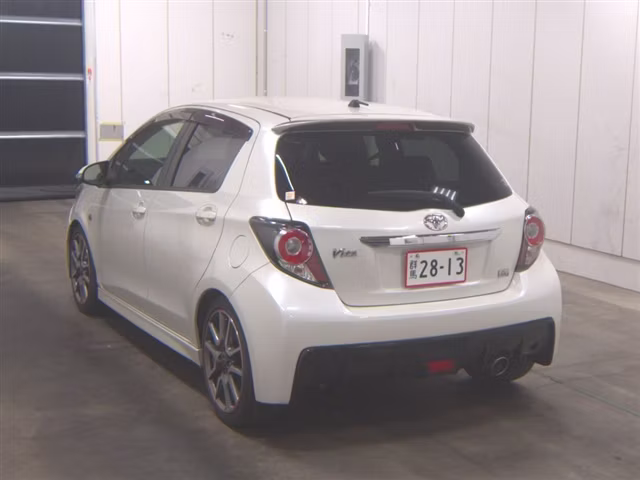 TOYOTA VITZ