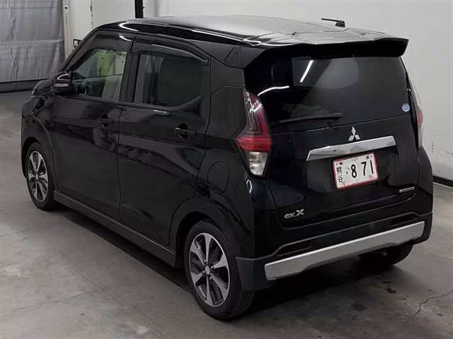 MITSUBISHI EK X