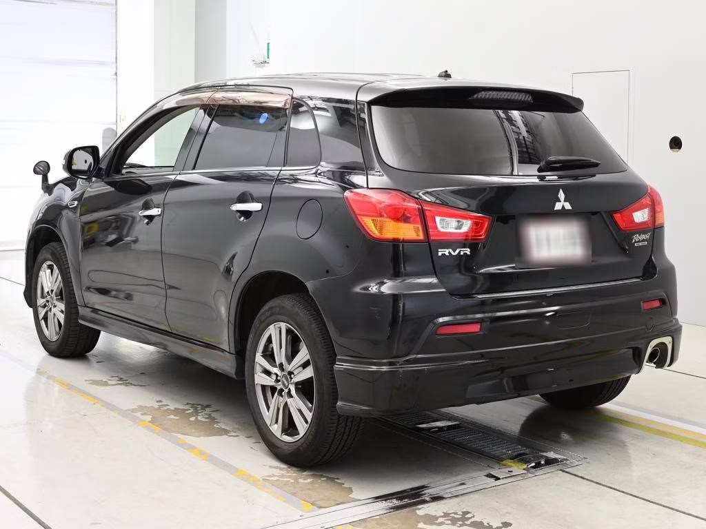 MITSUBISHI RVR
