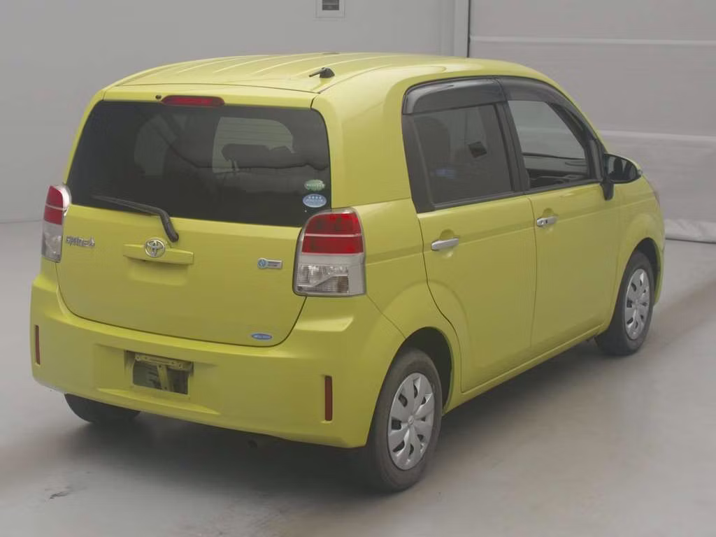 TOYOTA SPADE