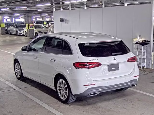 MERCEDES-BENZ B-CLASS