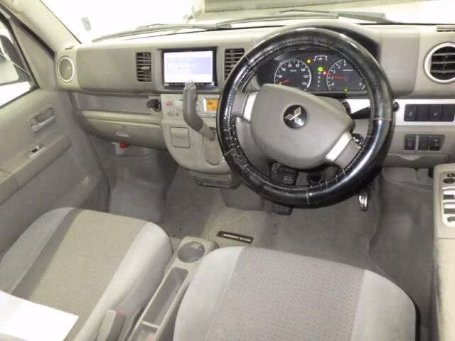 MITSUBISHI TOWN BOX