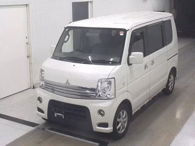MITSUBISHI TOWN BOX