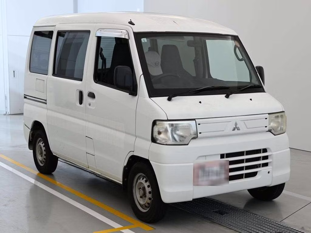 MITSUBISHI MINICAB
