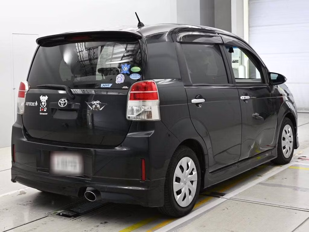 TOYOTA SPADE