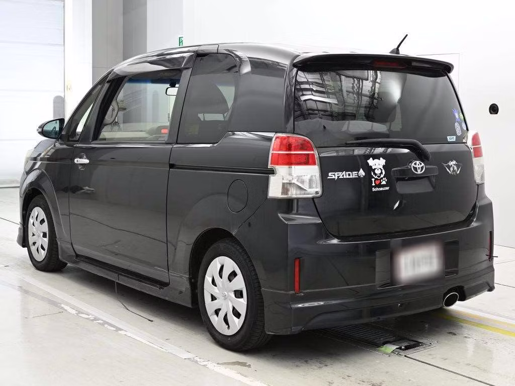 TOYOTA SPADE
