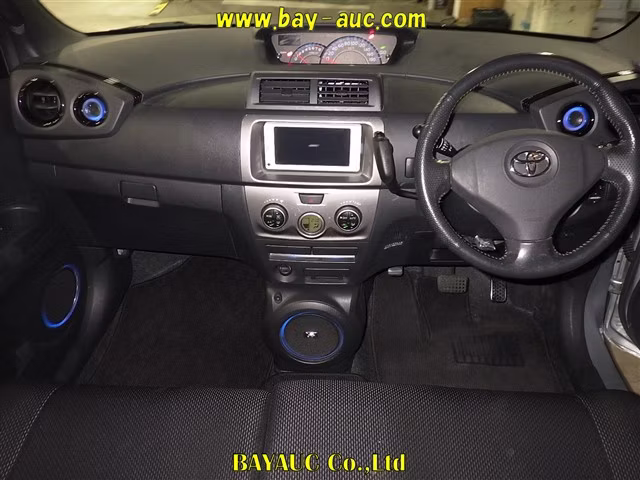 TOYOTA BB