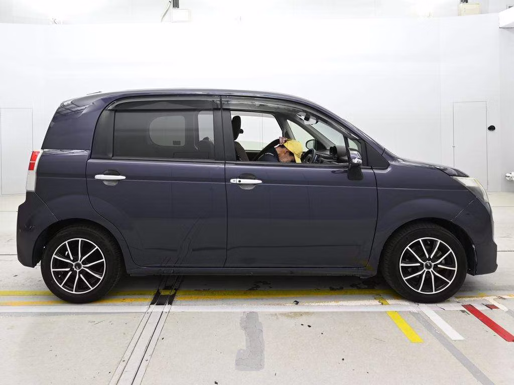 TOYOTA SPADE
