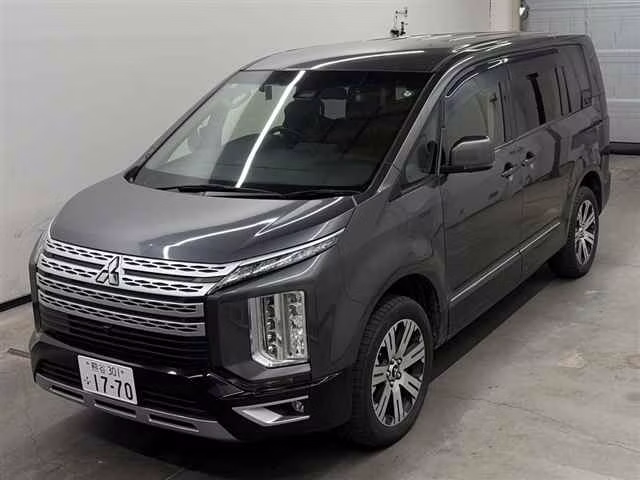 MITSUBISHI DELICA D:5