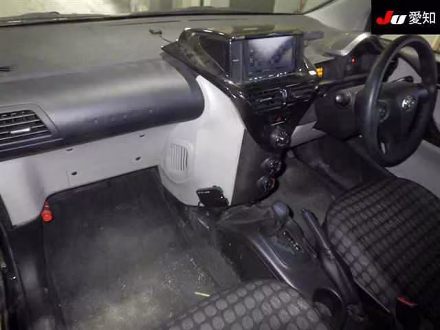 TOYOTA IQ