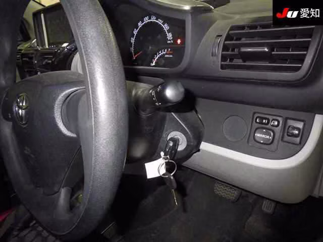 TOYOTA IQ