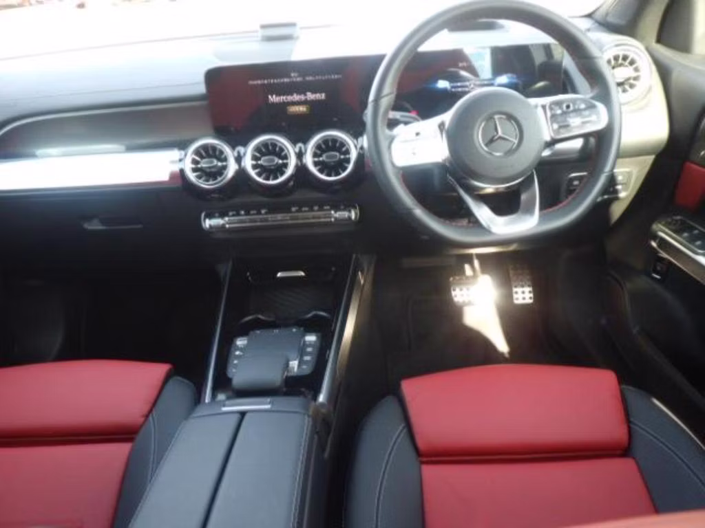 MERCEDES-BENZ GLB-CLASS