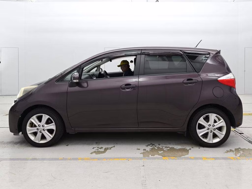 TOYOTA RACTIS