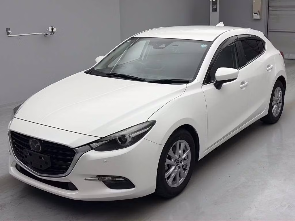 MAZDA AXELA