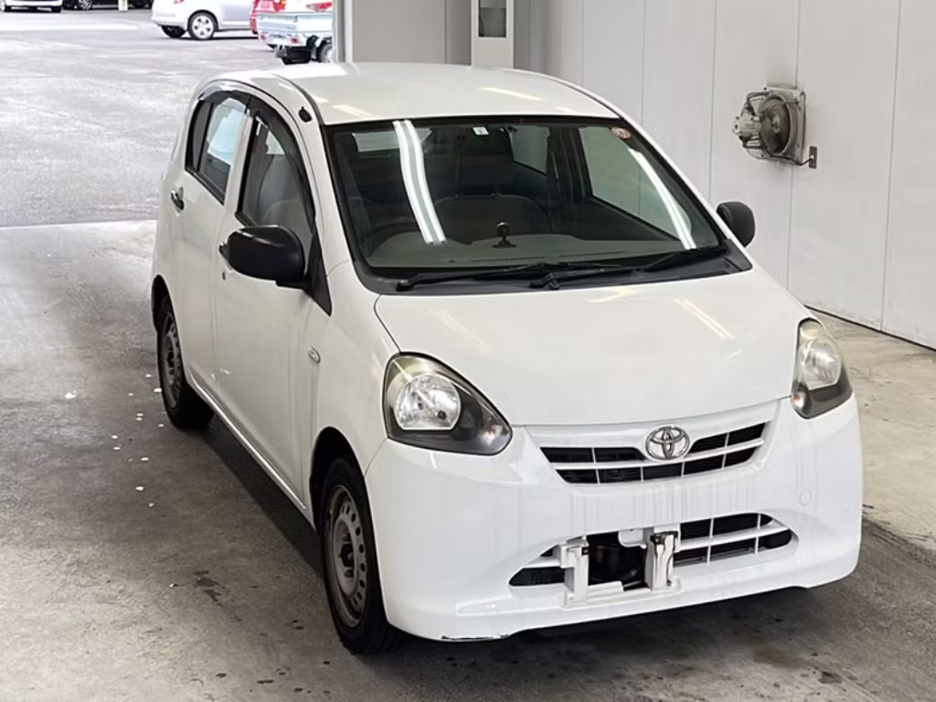 TOYOTA PIXIS EPOCH