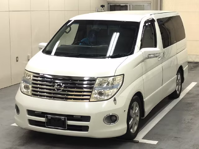 NISSAN ELGRAND