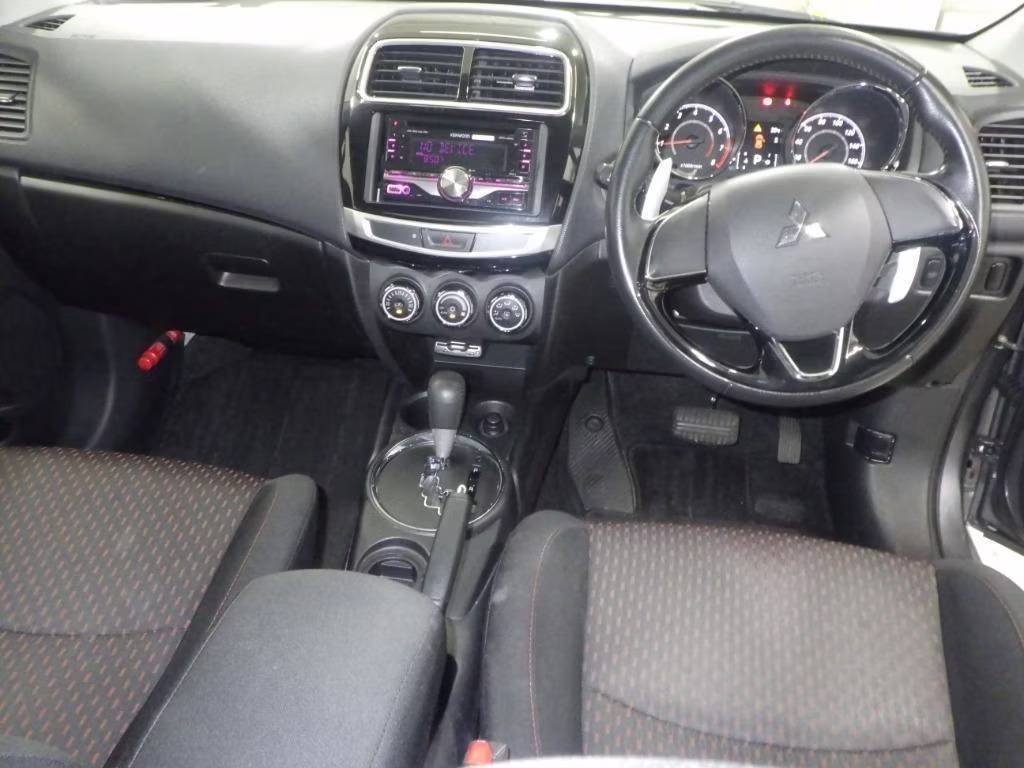 MITSUBISHI RVR