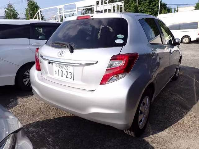 TOYOTA VITZ