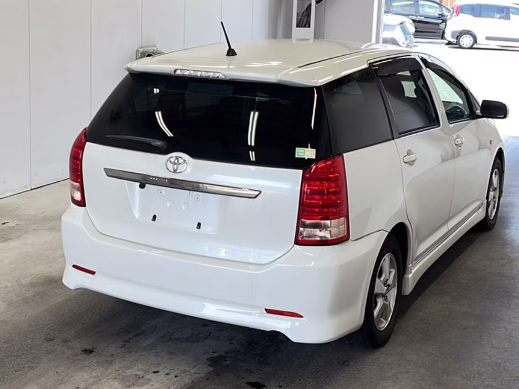 TOYOTA WISH