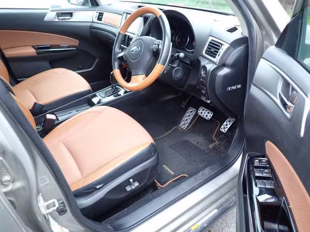 SUBARU EXIGA CROSSOVER 7