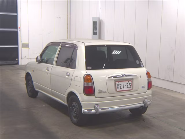 DAIHATSU MIRA GINO