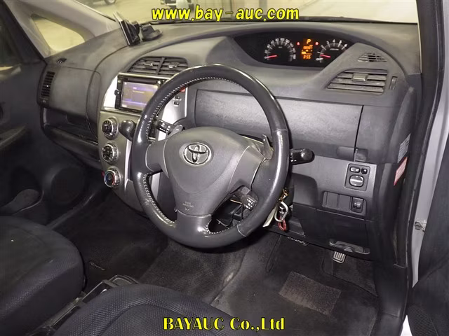 TOYOTA RACTIS