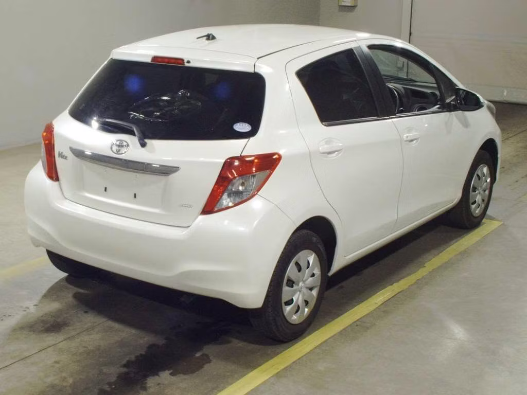 TOYOTA VITZ