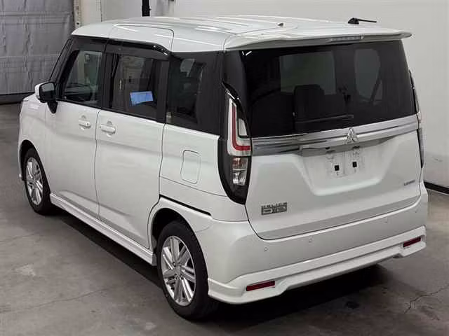 MITSUBISHI DELICA D:2