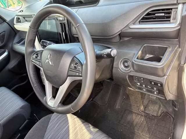 MITSUBISHI DELICA D:2