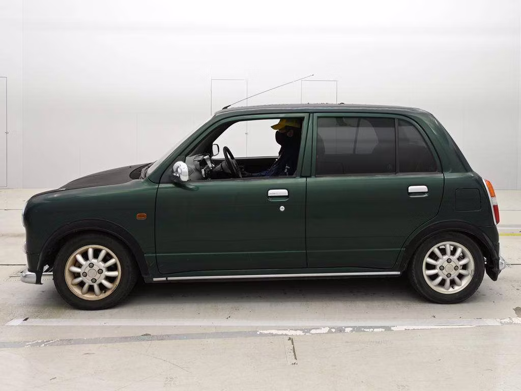 DAIHATSU MIRA GINO
